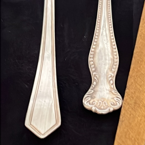 2 Antique silver plate pickle forks Rogers AA & Silverplate - Picture 2 of 6